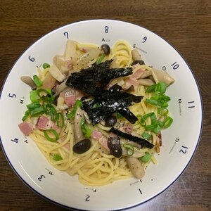 しめじとベーコンのバター醤油パスタ